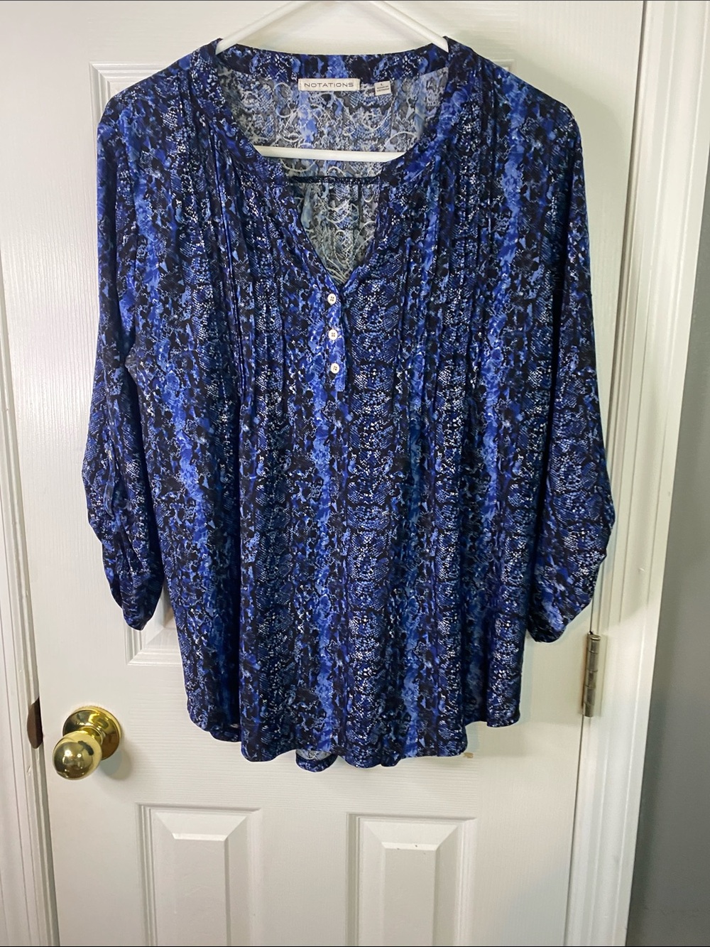 Notations Blue Printed Split-Neck Tunic with Henley Buttons Size Large.